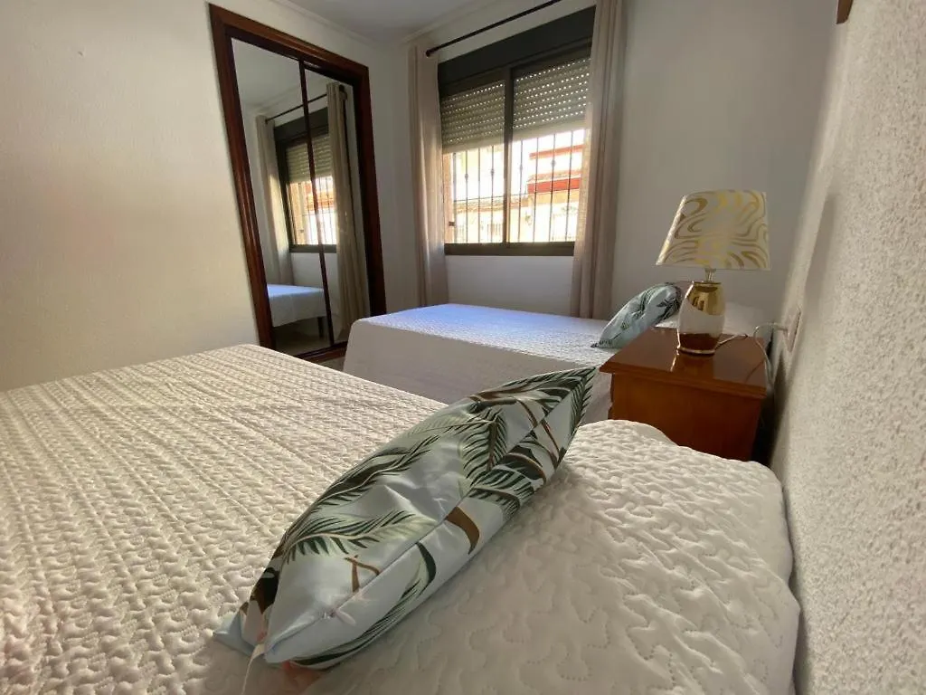 Apartamento Familiar En Barrio Reina Victoria Huelva España