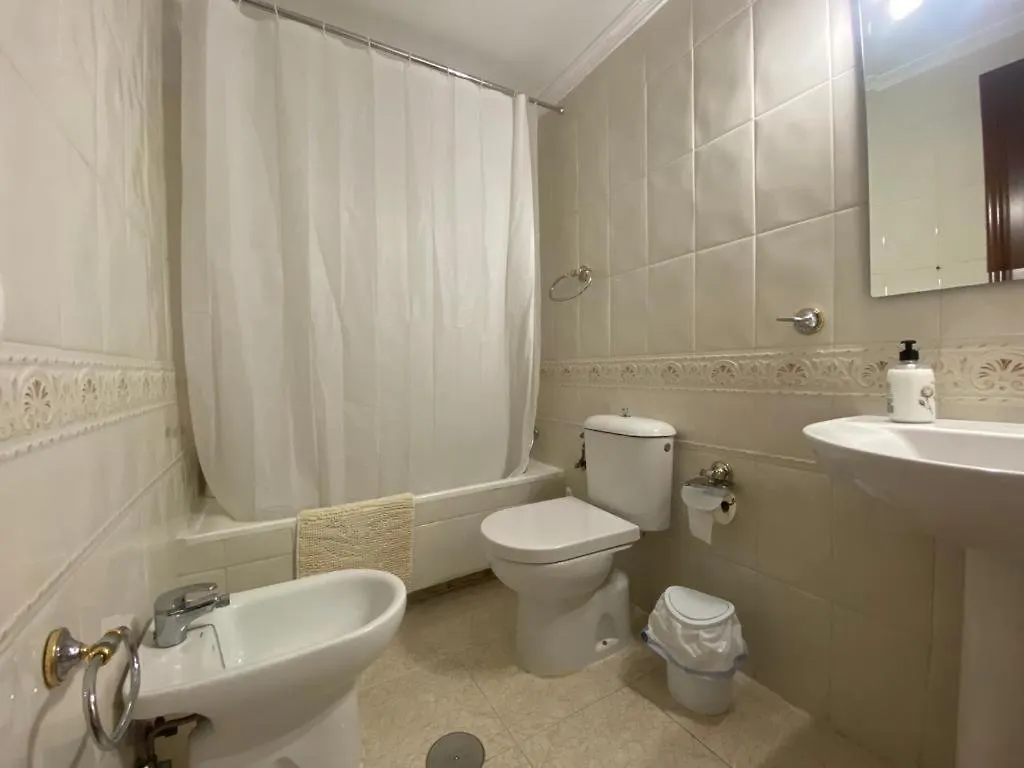 Apartamento Familiar En Barrio Reina Victoria Huelva