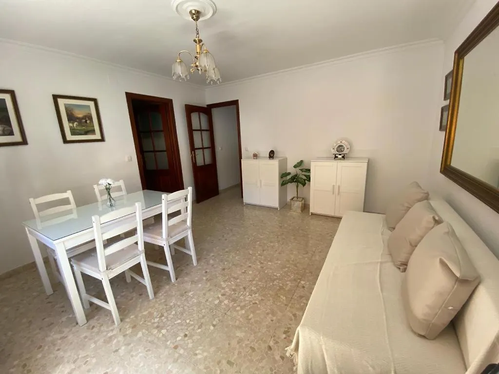 הואלבה Apartamento Familiar En Barrio Reina Victoria 0*,  ספרד